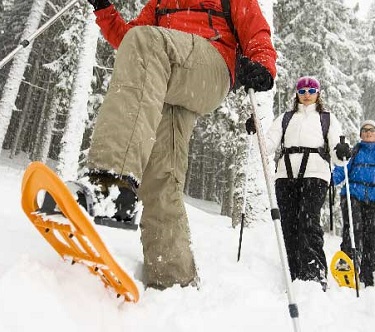 snowshoers exercising in winter preventing heart attacks and hypothermia