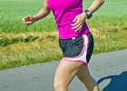 Woman running outside - Is running outside everyday ok for your legs?