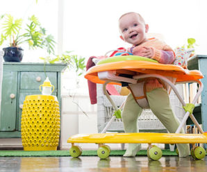 Advice for parents: Baby walkers vs. floor time