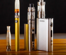 different e-cigarette and vape machines / e-cigarettes